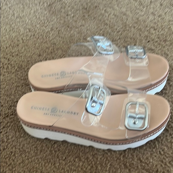 Chinese Laundry White and Brown Platform Sandals with Clear Buckle Straps - Picture 4 of 7